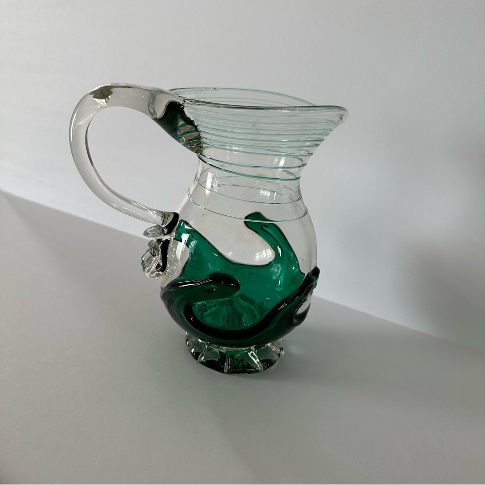 Green Art Glass Optic Ruffled Pitcher Vase 1973 - Picture 4 of 11